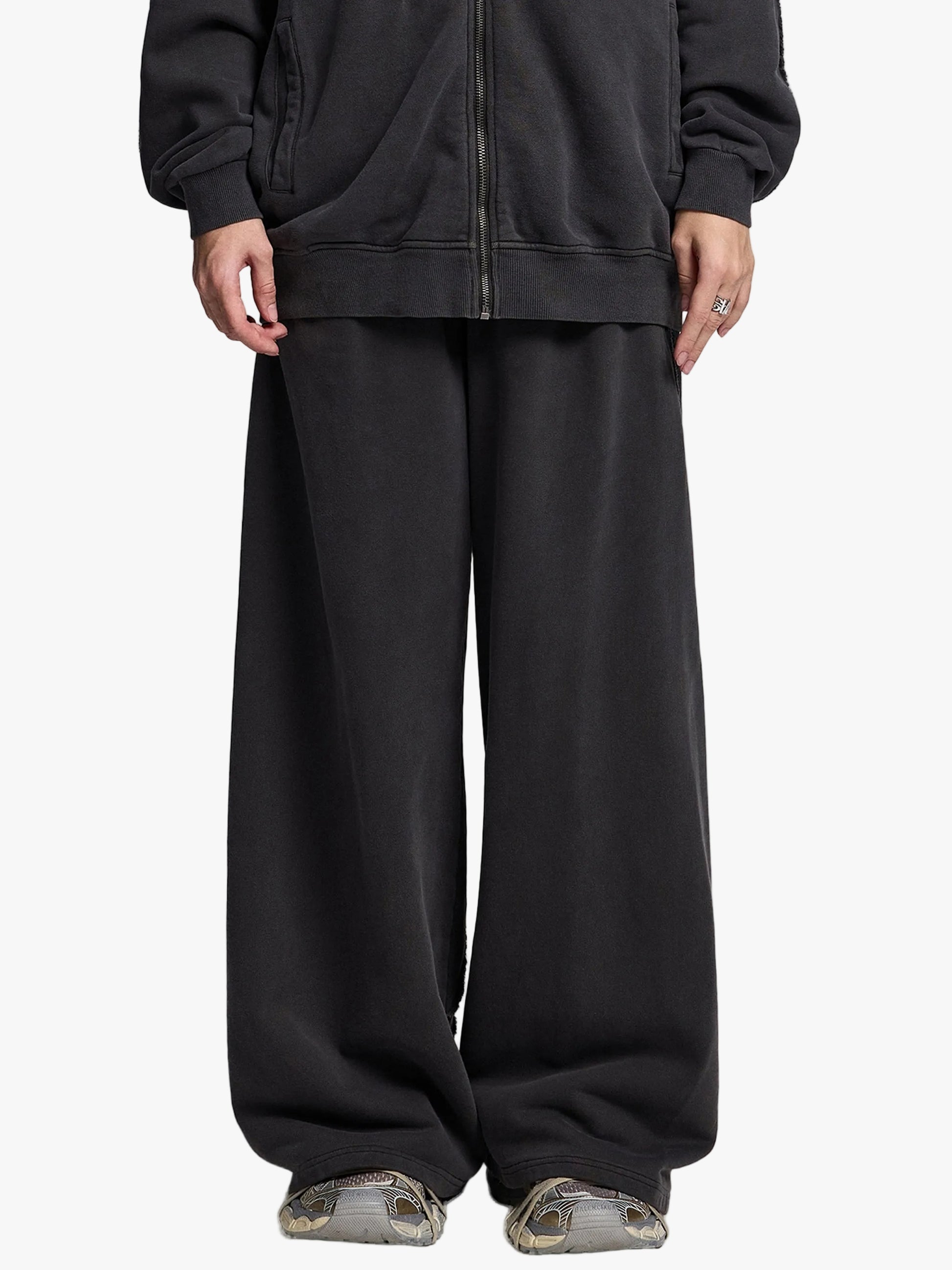 Valvera Basics Snow Washed Tape Raw Edge Sweatpants - Valvera