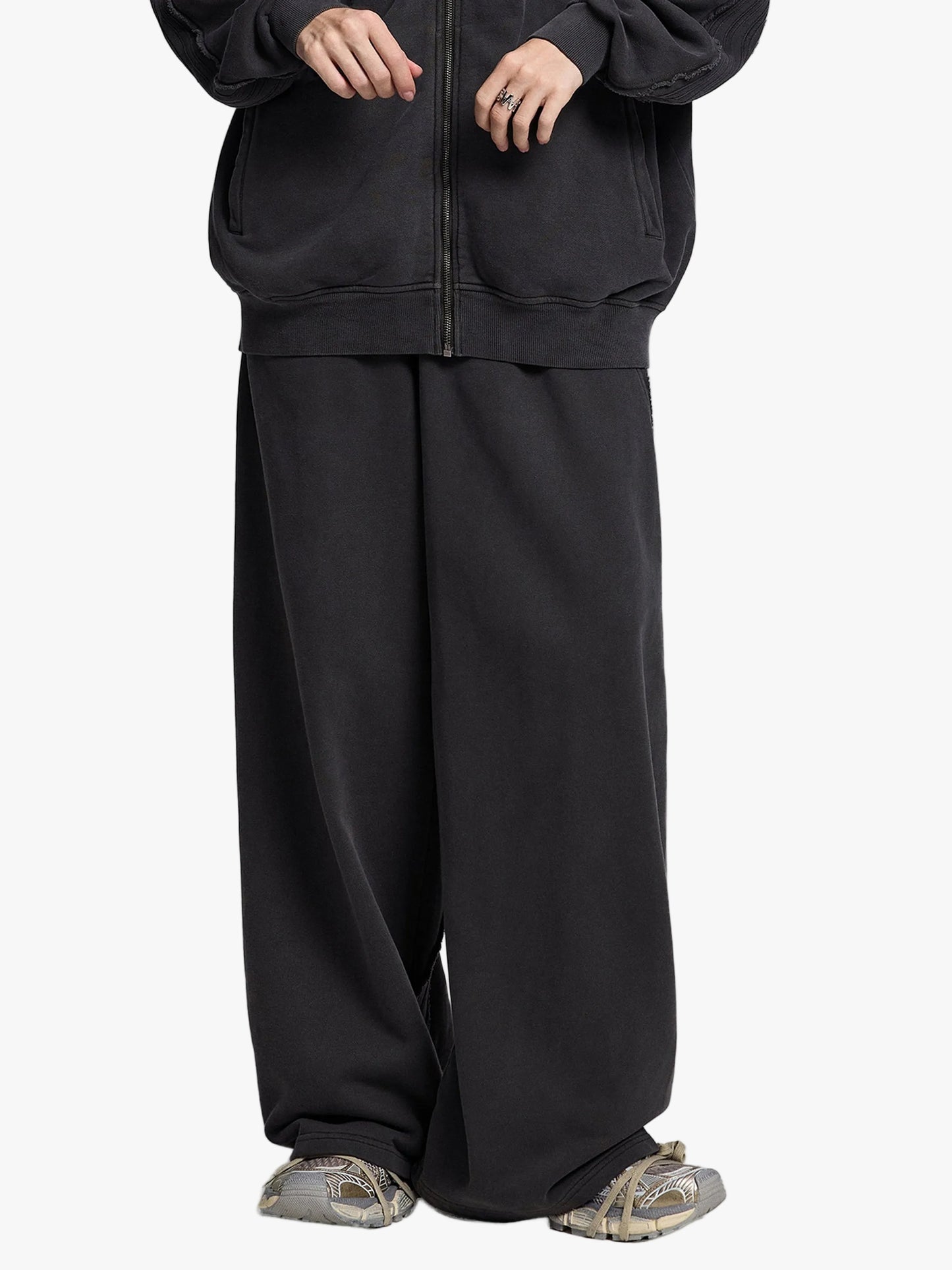 Valvera Basics Snow Washed Tape Raw Edge Sweatpants - Valvera